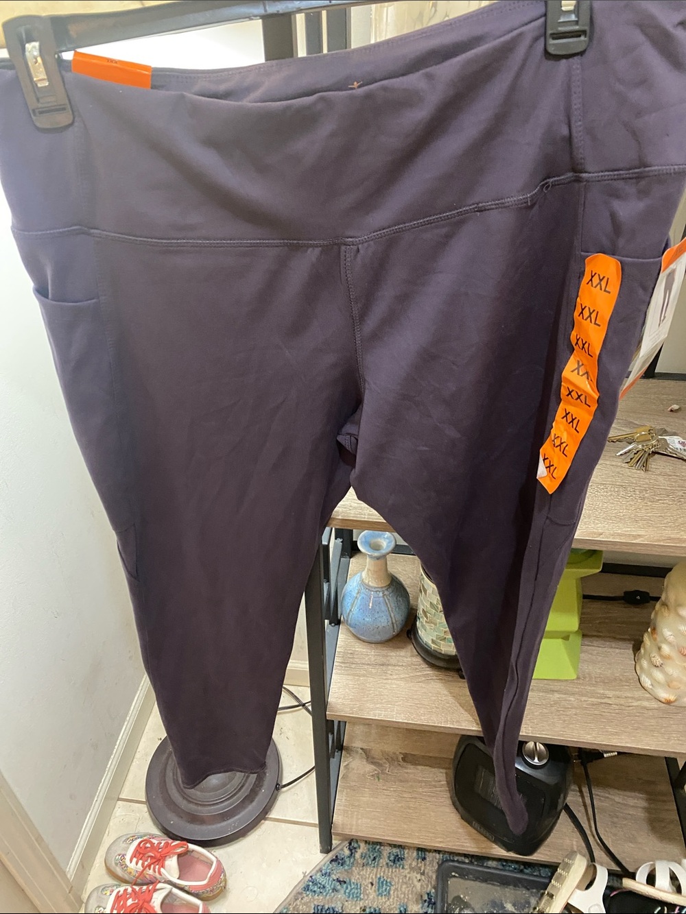 Danskin Black Capri Leggings with Side Pocket